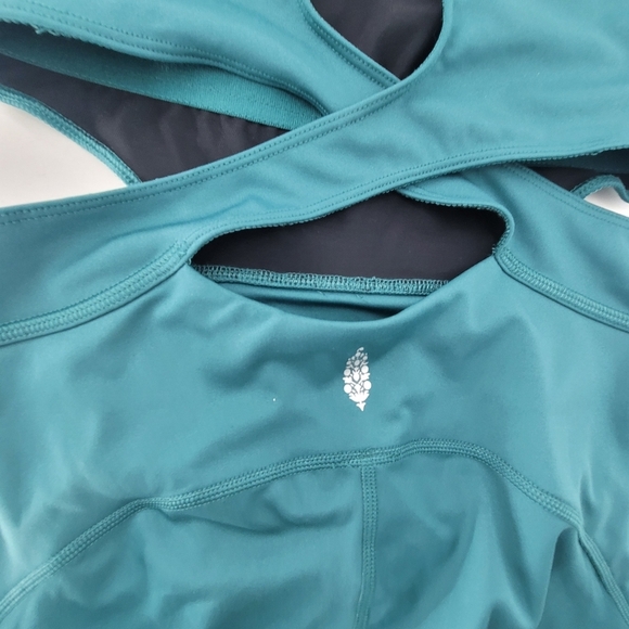 New FREE PEOPLE MOVEMENT BACK IT UP ONESIE Pacific small Petit - Picture 5 of 8